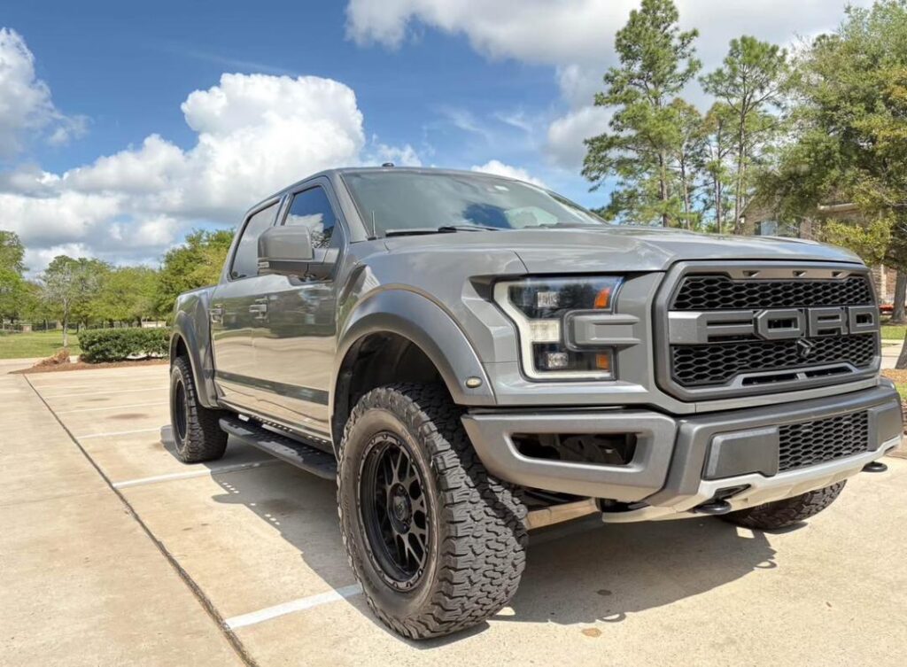 6ff38d6b-7571-4db0-94a1-45d4dd37f42b