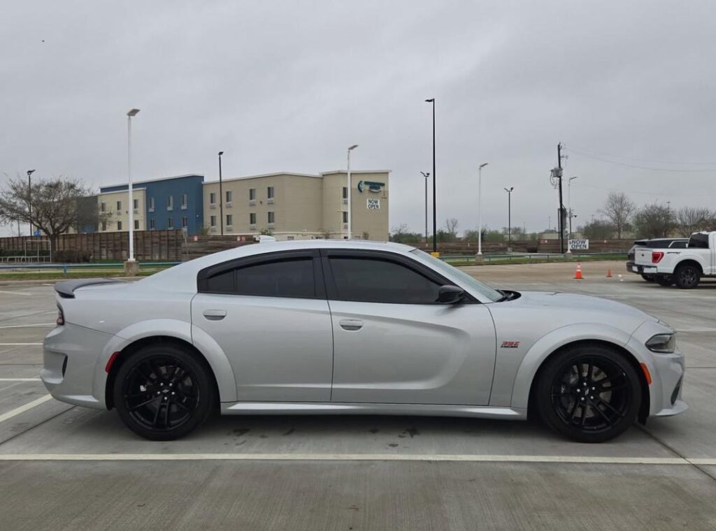 e111de48-4f37-4d25-be71-93d9019bad39