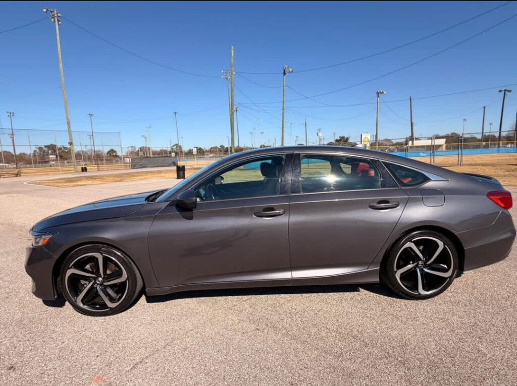 e64760d1-288e-40ec-a08a-e68ae90fe83c